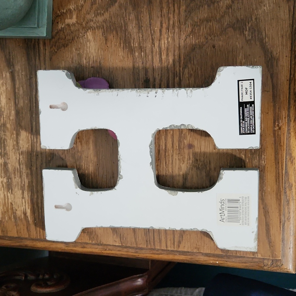 "H" decor - Picture 4 of 4